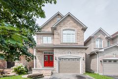 222 Kayla Crescent (Upper), Vaughan, ON L6A 3P3