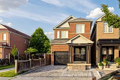 82 Jack Monkman Crescent, Markham, ON L3S 0A4