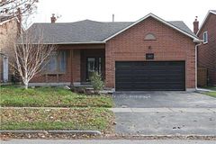 197 Lancaster Avenue Lower, Newmarket, ON L3Y 5X1