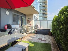 9088 Yonge Street 306A, Richmond Hill, ON L4C 0Y6