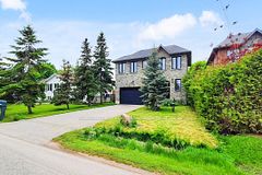 530 Duclos Point Road, Georgina, ON L0E 1N0