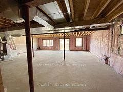 10 Upbound Court, East Gwillimbury, ON L9N 0W1