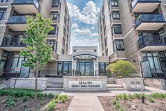 131 Upper Duke Crescent 804, Markham, ON L6G 0C9