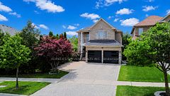 42 Shadow Falls Drive, Richmond Hill, ON L4E 4J7