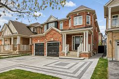 64 Williamson Family Hollow, Newmarket, ON L3X 3K2