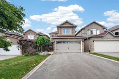 83 Royal Ridge Crescent, Vaughan, ON L6A 2T1