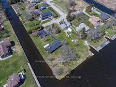 31 Villa Drive, Georgina, ON L0E 1N0