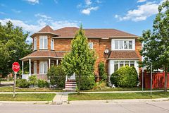 76 Riverlands Avenue, Markham, ON L6B 1B6