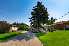 2063 Lea Road, Innisfil, ON L9S 1T3