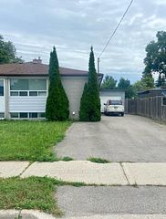 308 Taylor Mills Drive N Bsmt, Richmond Hill, ON L4C 2T9