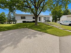 2 POPLAR Court, Innisfil, ON L9S 1M5