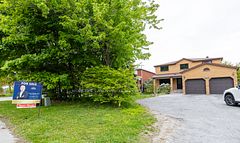 9755 Keele Street, Vaughan, ON L6A 3Y5