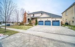 18 Soleil Boulevard, Aurora, ON L4G 0H4