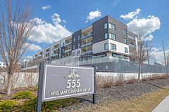 555 William Graham Drive PH401, Aurora, ON L4G 3H9