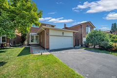 17 Pugsley Avenue, Richmond Hill, ON L4C 8B6