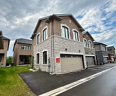 10 Fred Lablanc Drive Coach Hse, Markham, ON L6B 1R8