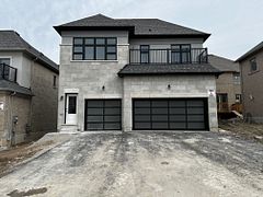33 Rowe Street COACH, Bradford West Gwillimbury, ON L3Z 4M9