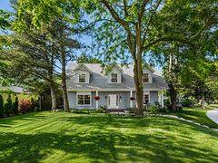 54 Starlight Crescent, Richmond Hill, ON L4C 4X5