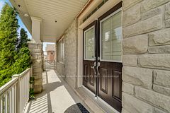 4 Overhold Crescent, Richmond Hill, ON L4E 0L4