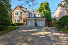 8 Roverdale Court, Markham, ON L3R 7K7