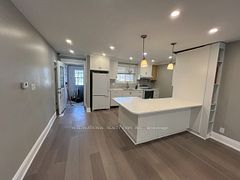 73 Murray Drive 101, Aurora, ON L4G 2C2