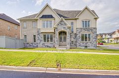 2 Conchita Street, Georgina, ON L4P 0H4