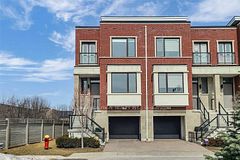 76 Genuine Lane, Richmond Hill, ON L4B 0E5