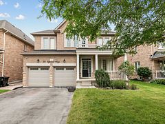 15 Vipond Way, Bradford West Gwillimbury, ON L3Z 0G8