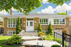 197 Lucas Street, Richmond Hill, ON L4C 4P8