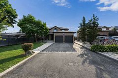 212 Bordeaux Drive, Vaughan, ON L4L 8B6