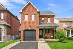 73 Russell Barton Lane, Uxbridge, ON L9P 1Z2