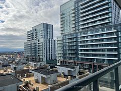 60 honeycrisp Crescent E 722, Vaughan, ON L4K 0N5