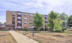 41 Ash Street 402, Uxbridge, ON L9P 1E2