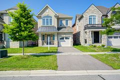 396 Thomas Phillips Drive, Aurora, ON L4G 0T2