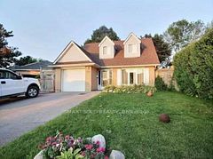 795 Pam Crescent, Newmarket, ON L3Y 5B7