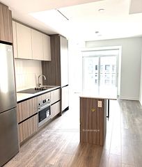 8 Beverley Glen Boulevard 632, Vaughan, ON L4J 0L5