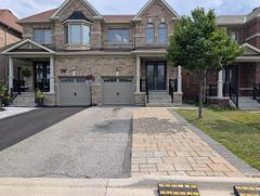 734 Yarfield Crescent Main, Newmarket, ON L3X 1C8