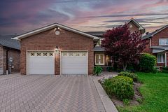 154 Conti Crescent, Vaughan, ON L4L 6V4