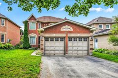 844 Hollander Road, Newmarket, ON L3Y 8H4
