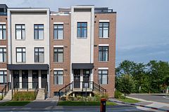 9560 Islington Avenue U208, Vaughan, ON L4H 4Z5