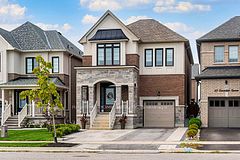 87 Carondale Square, East Gwillimbury, ON L9N 0X7