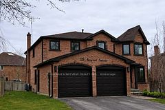 115 Newport Square, Vaughan, ON L4J 7N3