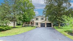8 Sunset Street, East Gwillimbury, ON L9N 1H4