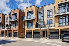 1 Bond Crescent 18, Richmond Hill, ON L4E 1J4