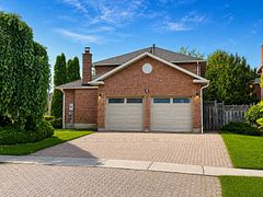 2 Glenhurst Road, Richmond Hill, ON L4B 2C9