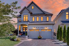 101 Decarolis Crescent, Essa, ON L3W 0B1