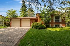 890 Nantyr Drive, Innisfil, ON L9S 1S7