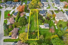 39 Maple Grove Avenue, Richmond Hill, ON L4E 2V1