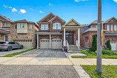 7 Penndutch Circle, Whitchurch-Stouffville, ON L4A 0P3