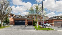97 Zokol Drive, Aurora, ON L4G 0B9